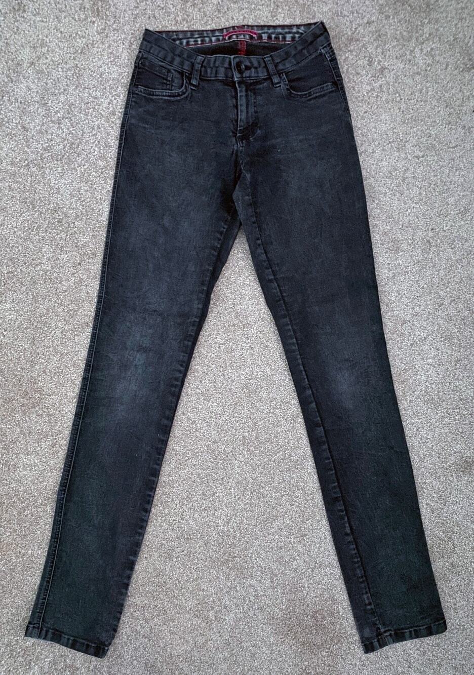 Alice + Olivia Dark Gray/Black Skinny Jeans, Size 24